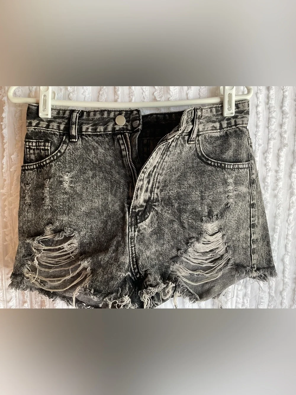 High-Rise Distressed Black Acid-Wash Denim Booty Shorts Sz.4